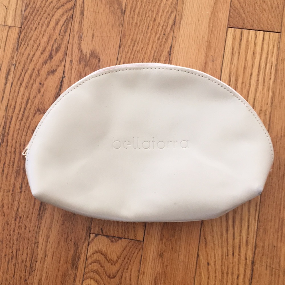 NWT BellaTorra makeup Case